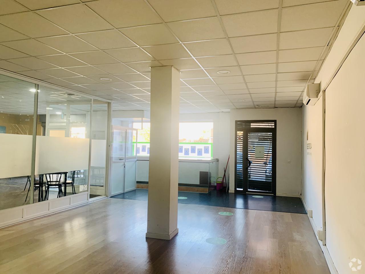 Retail in Toledo, Toledo to rent Interior Photo- Image 1 of 2