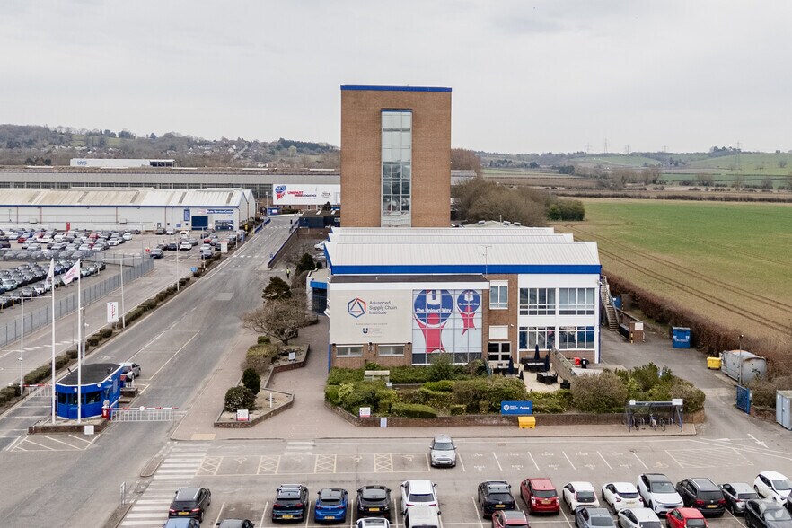 Garsington Rd, Oxford to rent - Building Photo - Image 3 of 11