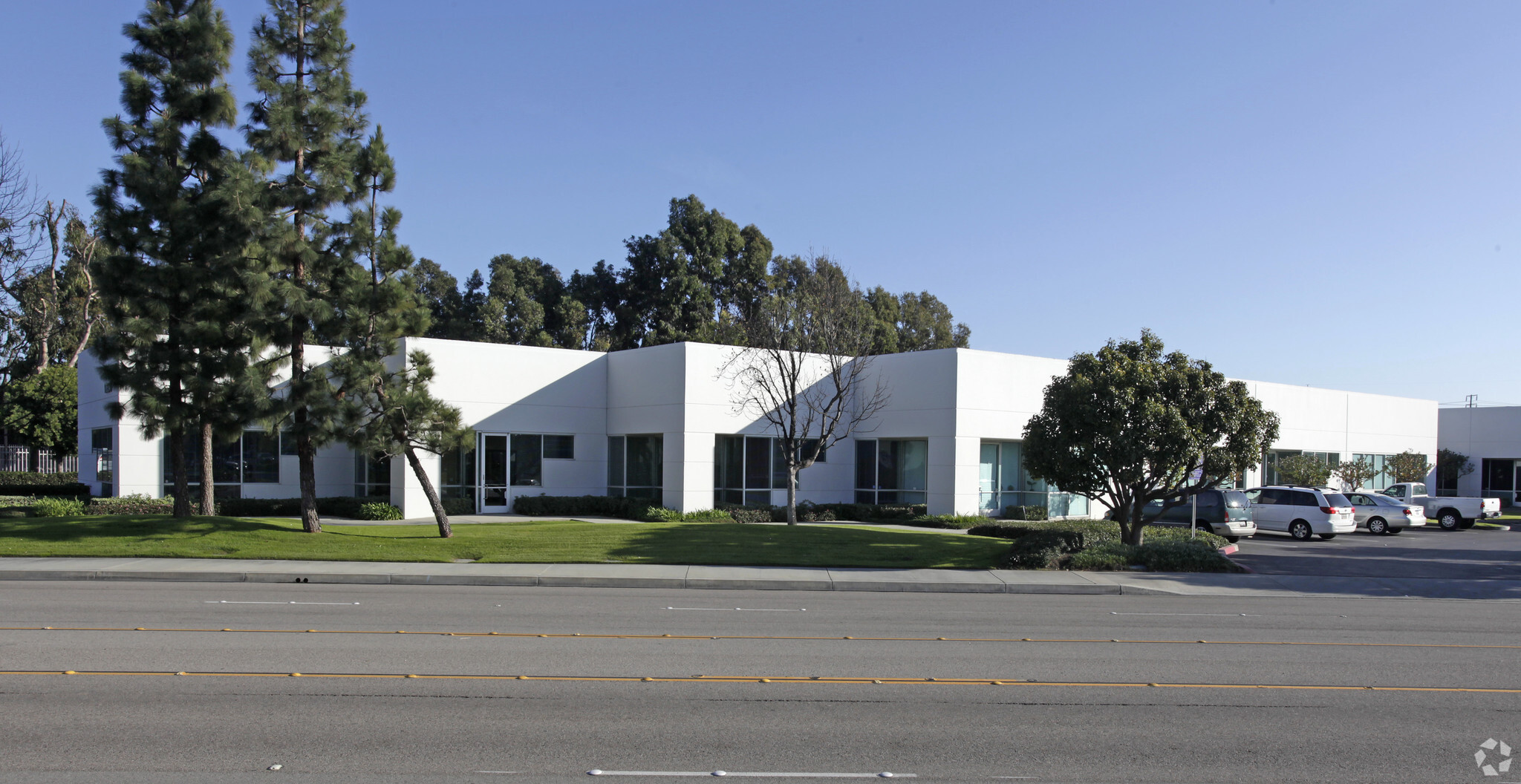 17654 Newhope St, Fountain Valley, CA for sale Primary Photo- Image 1 of 1