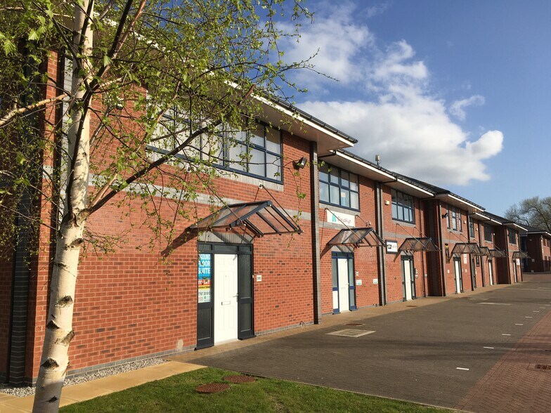 Bowen Ct, St Asaph to rent - Building Photo - Image 2 of 10