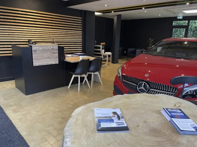 Location Local d'activités 422 m²
