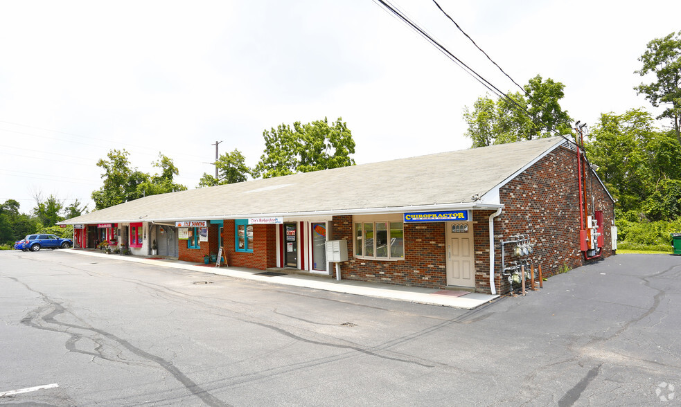 7350-7362 Steubenville Pike, Oakdale, PA for rent - Primary Photo - Image 1 of 3