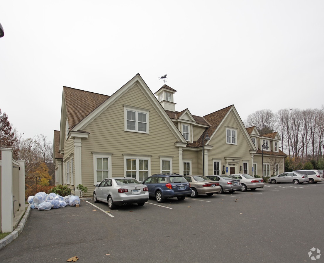 195 Danbury Rd, Wilton 06897 UK