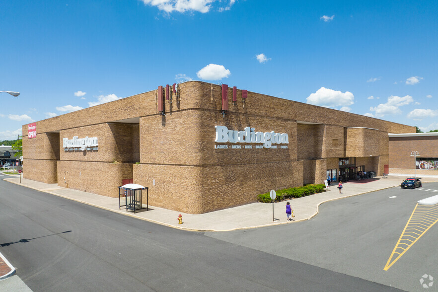 1-83 Wayne Hills Mall, Wayne, NJ for sale - Primary Photo - Image 1 of 1