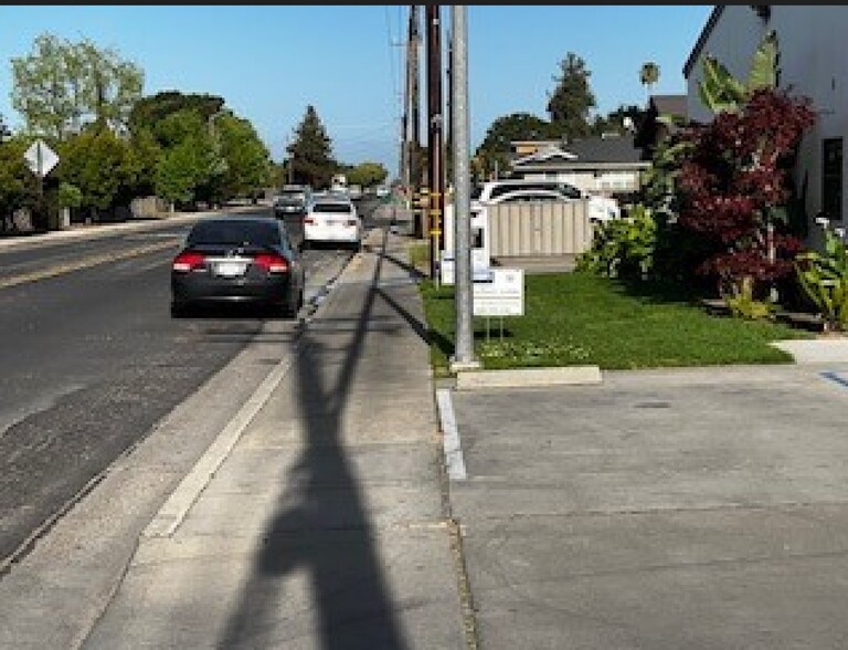 19935-19961 American Ave, Hilmar, CA for rent - Building Photo - Image 2 of 7