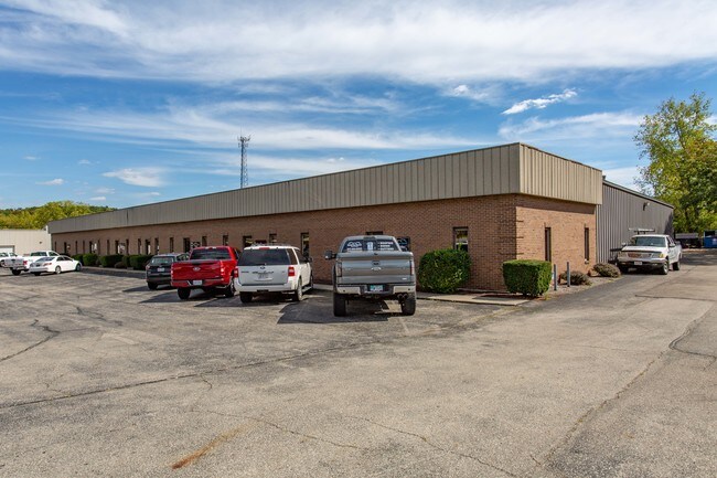 More details for 400-460 Fame Rd, Dayton, OH - Light Industrial to Rent