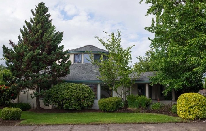 25045 Dunham Ave, Veneta, OR for sale - Building Photo - Image 1 of 6