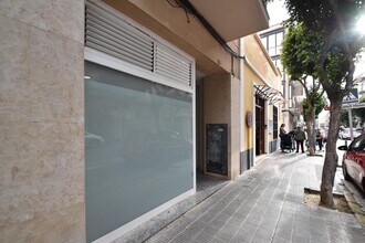 Retail in Vilanova i la Geltrú, Barcelona to rent Construction Photo- Image 2 of 13
