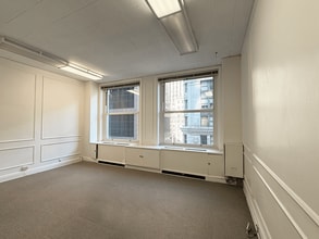 77 W Washington St, Chicago, IL to rent Interior Photo- Image 2 of 5