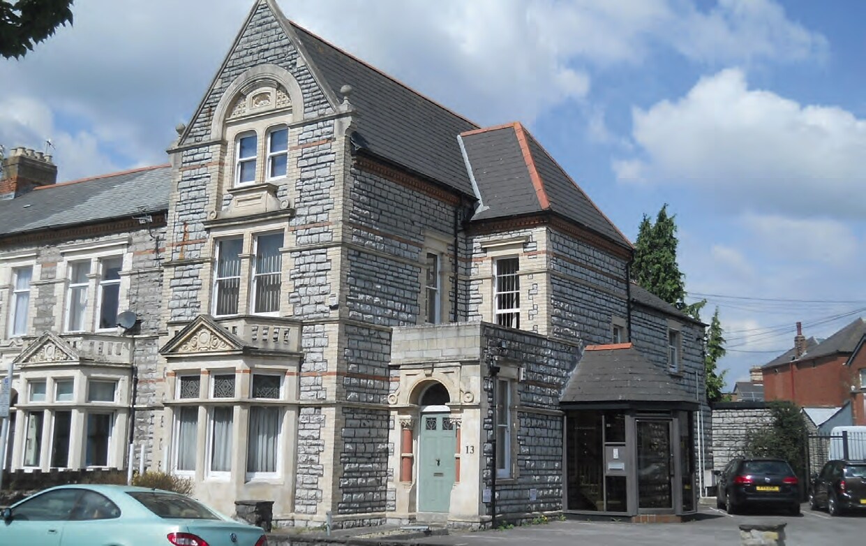 13 Bradenham Pl, Penarth for sale Primary Photo- Image 1 of 1