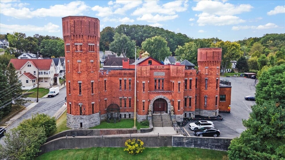 49 Florida Ave, Amsterdam, NY for sale - Building Photo - Image 1 of 94