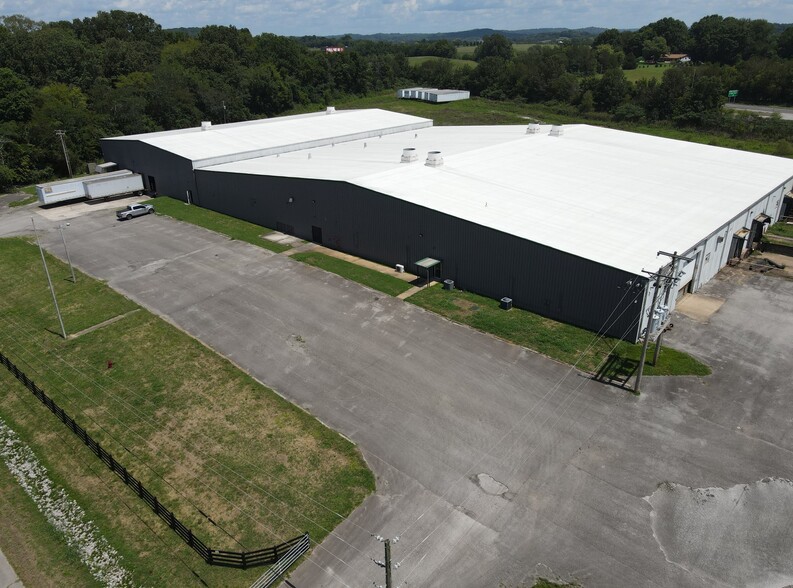 301 George Whitfield Industrial Park Rd, Elkton, TN for rent - Building Photo - Image 2 of 4