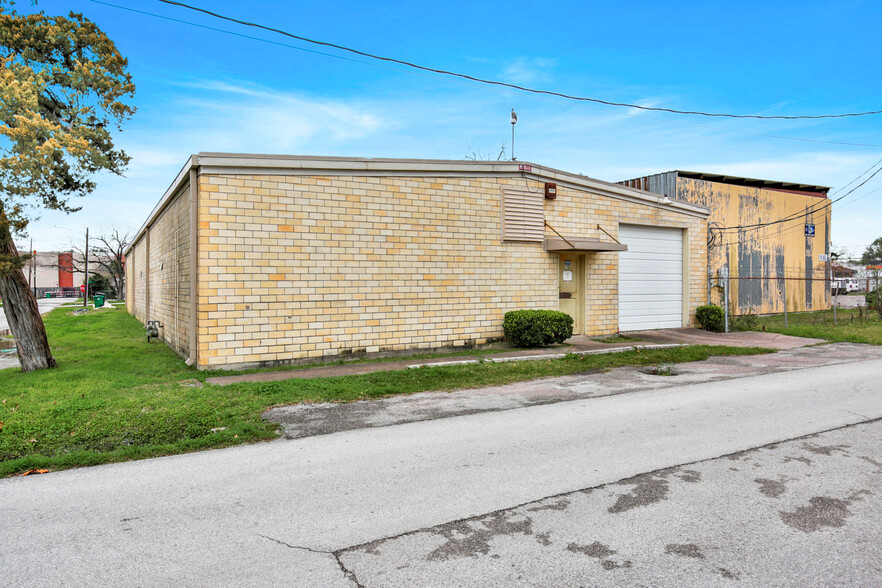 115 Engel St, Houston, TX for sale - Primary Photo - Image 1 of 31