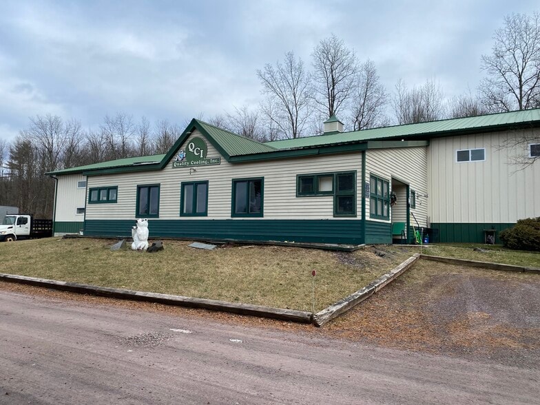 103 Kerber Ln, Poultney, VT for rent - Building Photo - Image 2 of 15