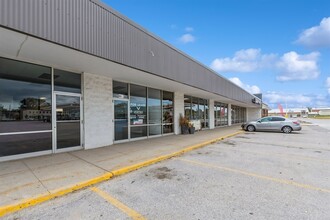 401-511 1st Ave, Perry, IA for rent Building Photo- Image 1 of 22