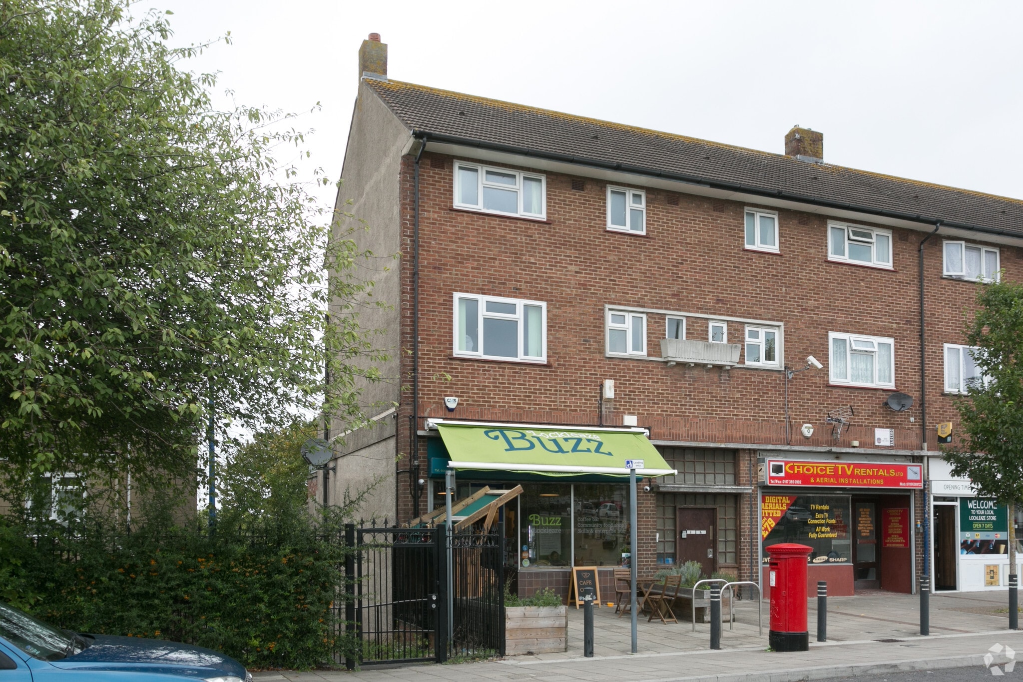 6 Gainsborough Sq, Bristol to rent Primary Photo- Image 1 of 5