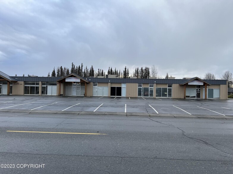 100 Trading Bay Rd, Kenai, AK for rent - Primary Photo - Image 1 of 1