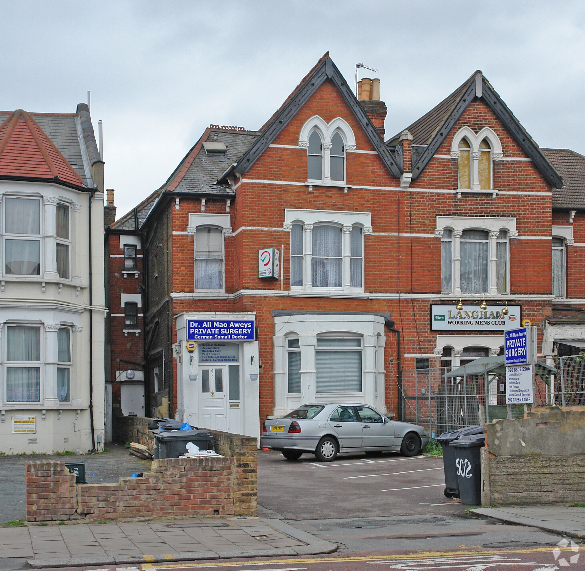 602 Green Lanes, London for sale Primary Photo- Image 1 of 1
