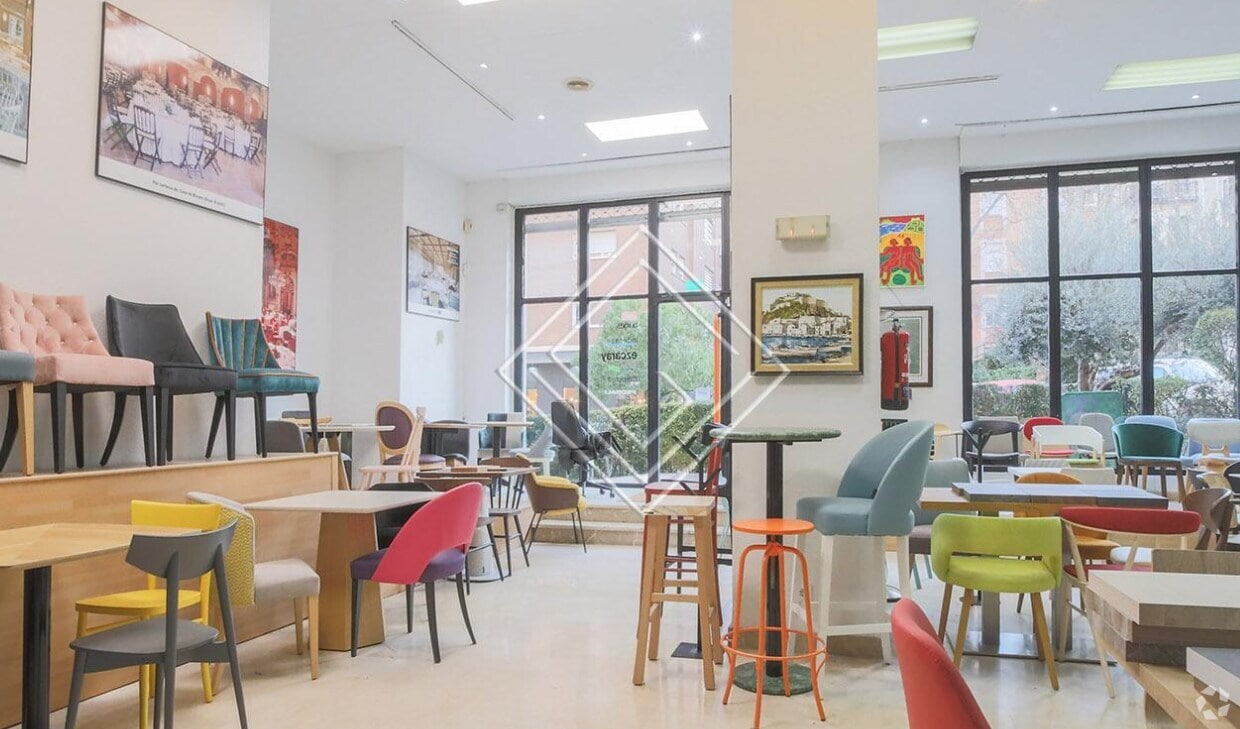 Madrid, MAD 28020 - Unit 1 -  - Interior Photo - Image 1 of 4