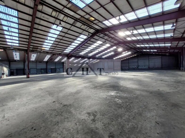 Industrial in Provins for sale - Interior Photo - Image 3 of 8