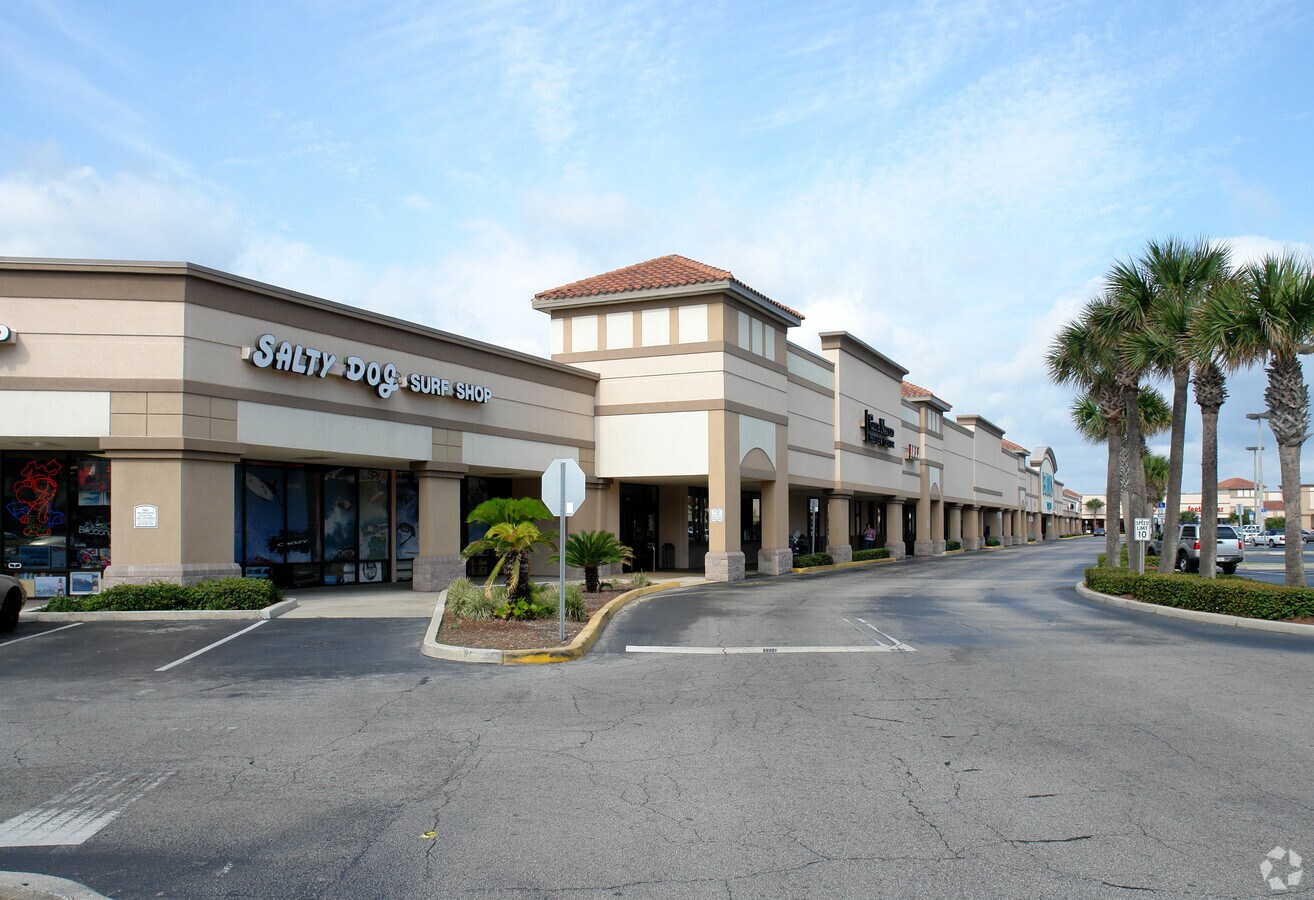 24052695 N Atlantic Ave, Daytona Beach, FL 32118 Bellair Plaza