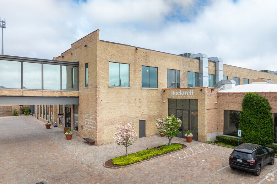 3057 N Rockwell St, Chicago, IL to rent - Building Photo - Image 3 of 22