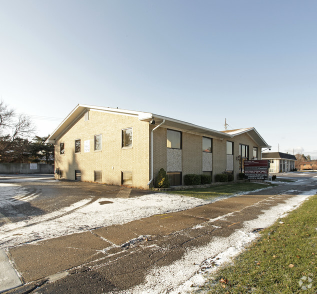 18211 W 12 Mile Rd, Southfield, MI for sale - Primary Photo - Image 1 of 1