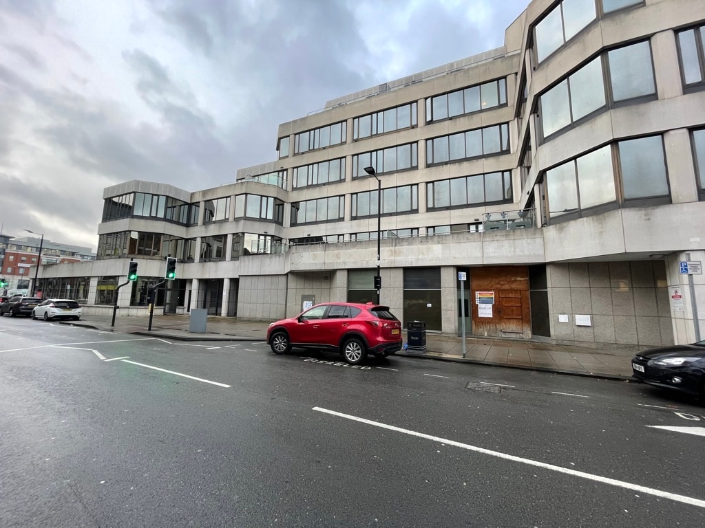 55-77 High St, Slough to rent Building Photo- Image 1 of 2