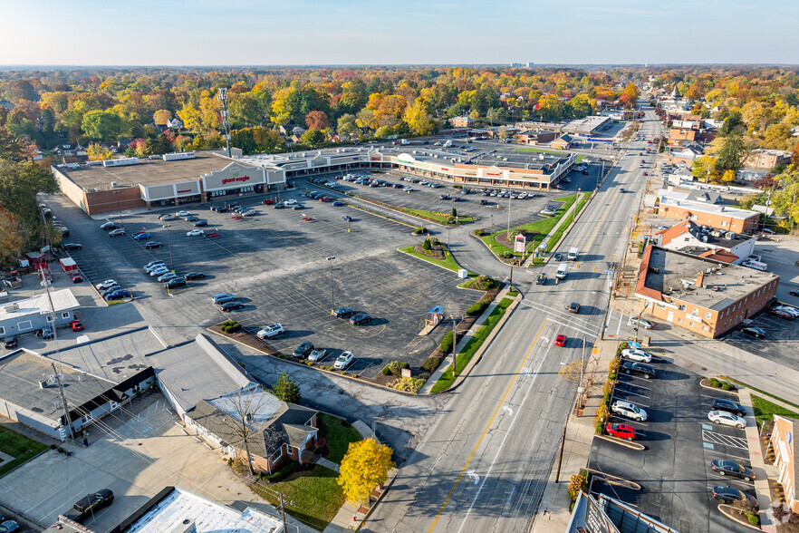 21593-21929 Lorain Rd, Cleveland, OH for rent - Building Photo - Image 1 of 10