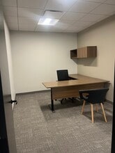 190 S La Salle St, Chicago, IL to rent Building Photo- Image 2 of 3