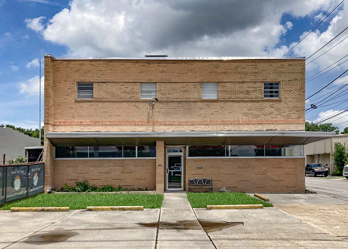 2001 Ridgelake Dr, Metairie, LA for rent - Primary Photo - Image 1 of 7