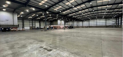 Cardinal Way, Godmanchester to rent Interior Photo- Image 2 of 2