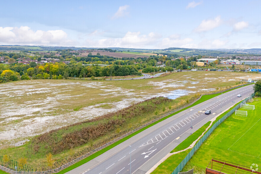 Tankersley Ln, Barnsley for rent - Building Photo - Image 2 of 3