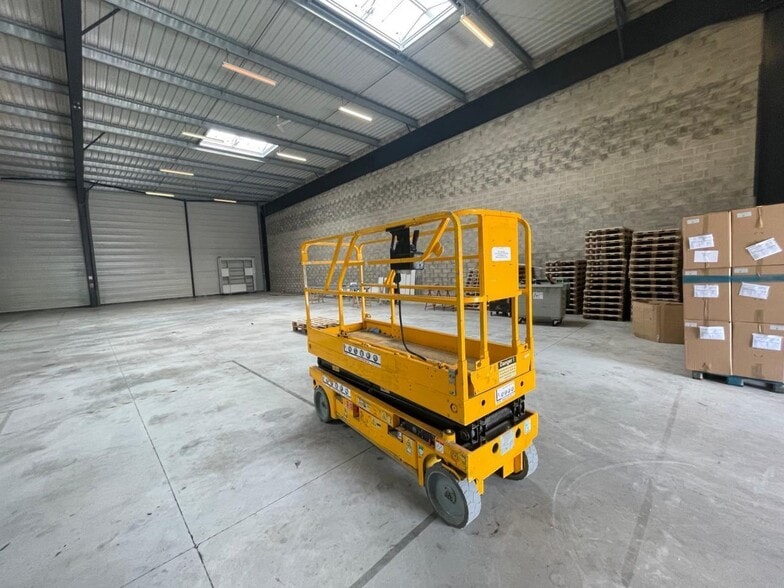 Light Industrial in Aulnay-sous-Bois to rent - Interior Photo - Image 3 of 6