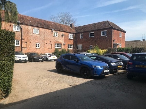 23-25 High St, Redbourn to rent - Building Photo - Image 2 of 7