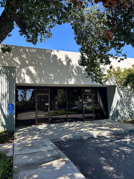 1283 Old Mountain View-Alviso Rd, Sunnyvale, CA for rent - Building Photo - Image 1 of 5