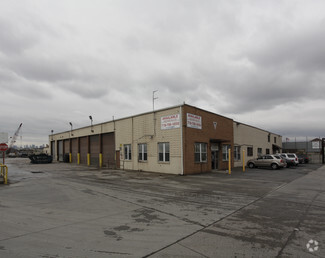 More details for 5700-5820 47th St, Maspeth, NY - Industrial for Rent