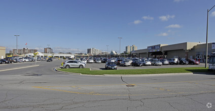 9325 Yonge St, Richmond Hill, ON for rent Building Photo- Image 1 of 6