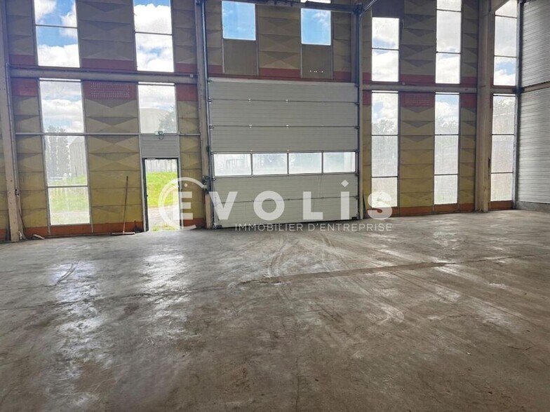 Industrial in Etampes for sale - Interior Photo - Image 3 of 5