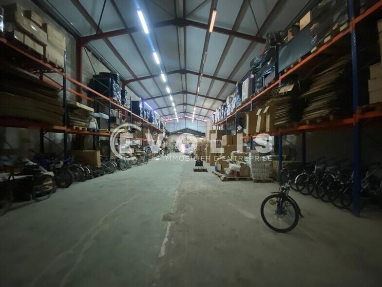 Light Industrial in Bagnolet for sale - Building Photo - Image 3 of 16