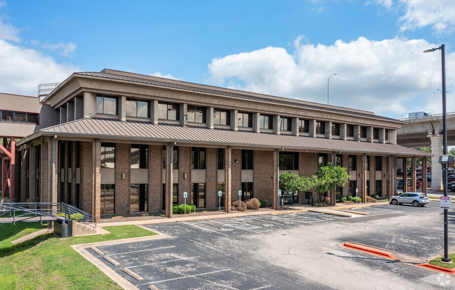 7745 Chevy Chase Dr, Austin, TX for sale - Building Photo - Image 1 of 7