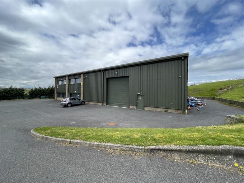 Wainstalls Rd, Halifax for rent - Building Photo - Image 2 of 2