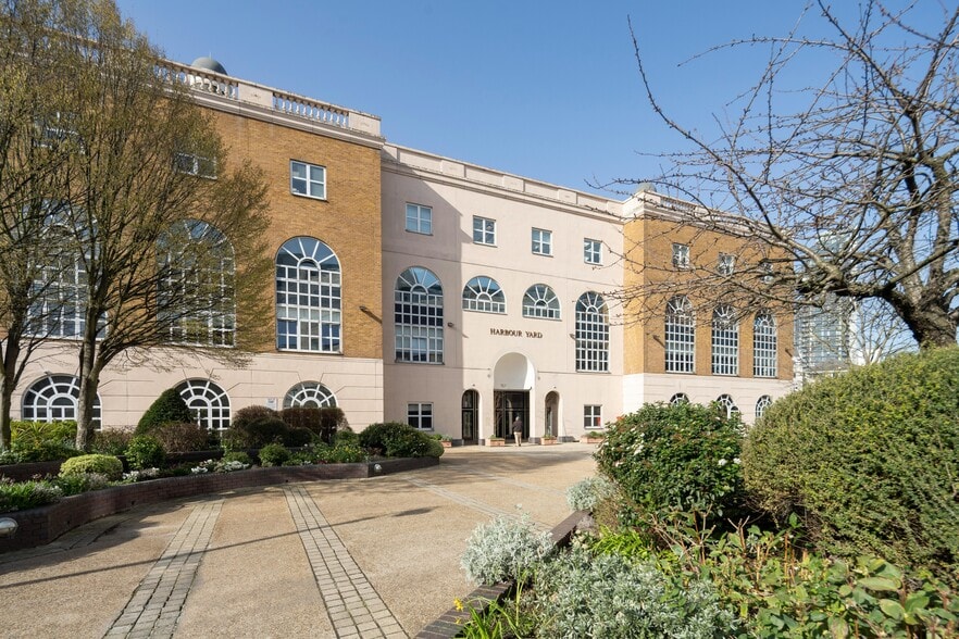 Chelsea Harbour, London to rent - Building Photo - Image 2 of 8