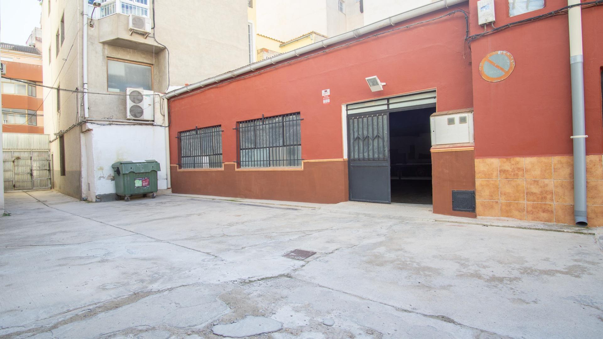 Industrial in Petrer, Alicante for sale Building Photo- Image 1 of 8
