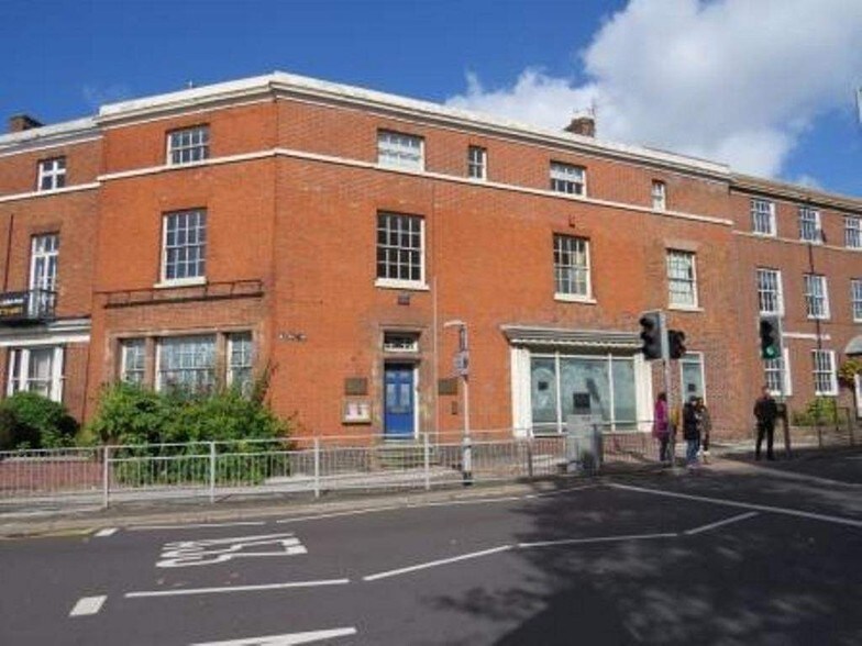 1 King St, Newcastle Under Lyme, ST5 1EN UK