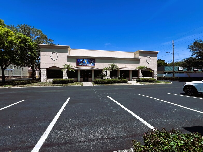 2222-2226 State Road 580, Clearwater, FL for rent - Building Photo - Image 1 of 27