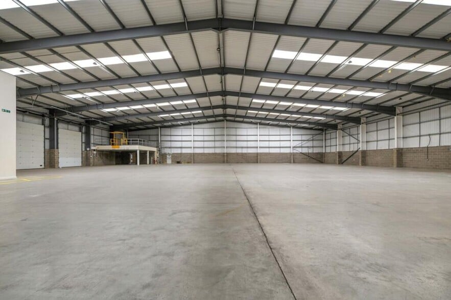 Regs Way, Coalville to rent - Interior Photo - Image 3 of 6