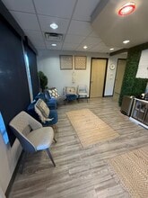 1631 E Guadalupe Rd, Tempe, AZ to rent Interior Photo- Image 1 of 6