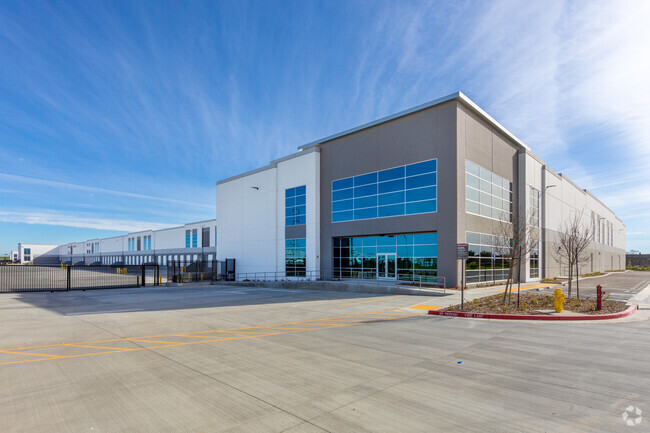 More details for 5070 Glacier St, Lathrop, CA - Industrial for Rent