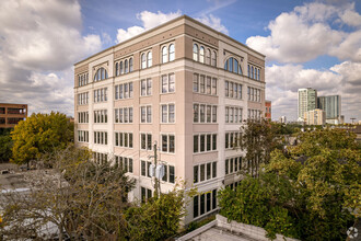 4203 Montrose Blvd, Houston, TX for rent Building Photo- Image 1 of 8